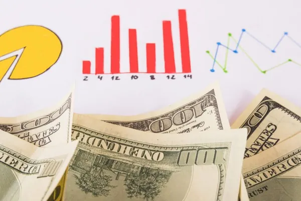 Hình ảnh minh họa người dùng kiểm soát dữ liệu cá nhân và quyền riêng tư